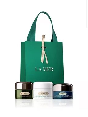 La Mer Moisturizer Trio with Green Gift Bag